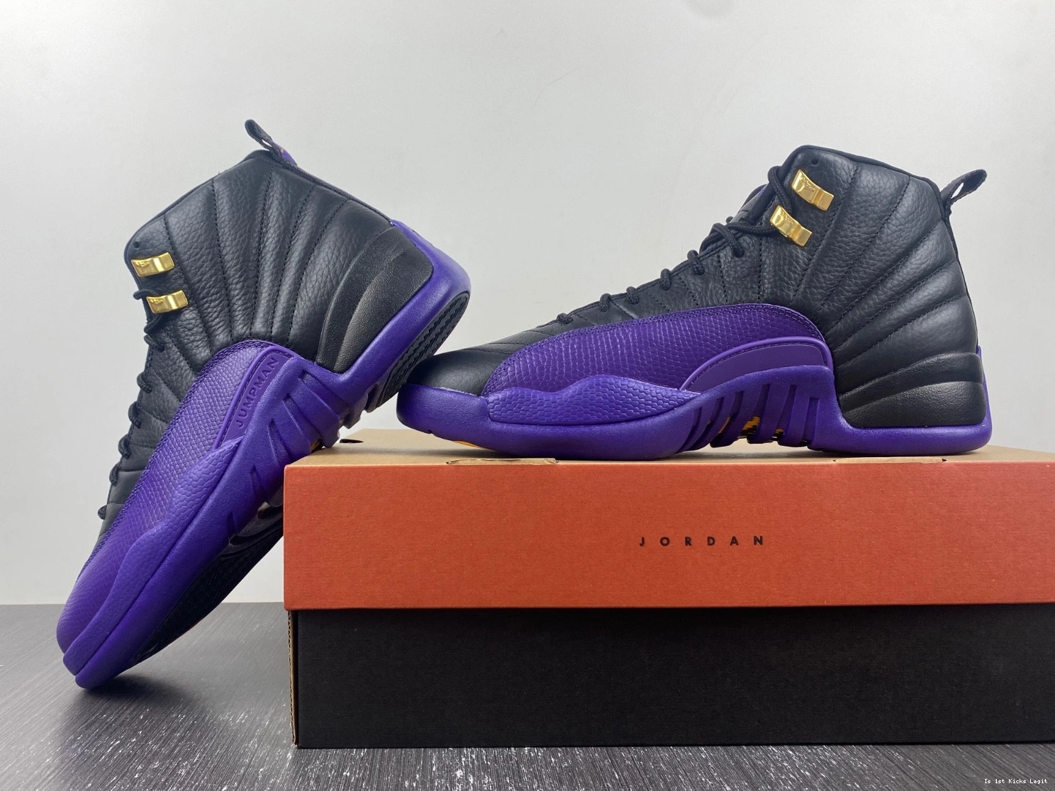 CT8013-057 Field 12 Purple Jordan Air 0409